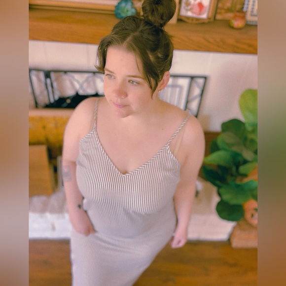 White and grey vertical striped slip dress - Picture 3 of 6